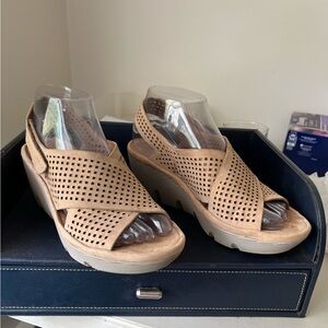 Clarks Women's Beige Wedge Sandals